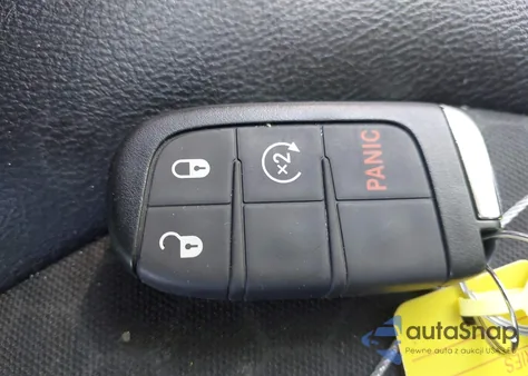 2019 Jeep Compass Altitude 4X4 z USA, uszkodzony, nr VIN 3C4NJDBB5KT697213